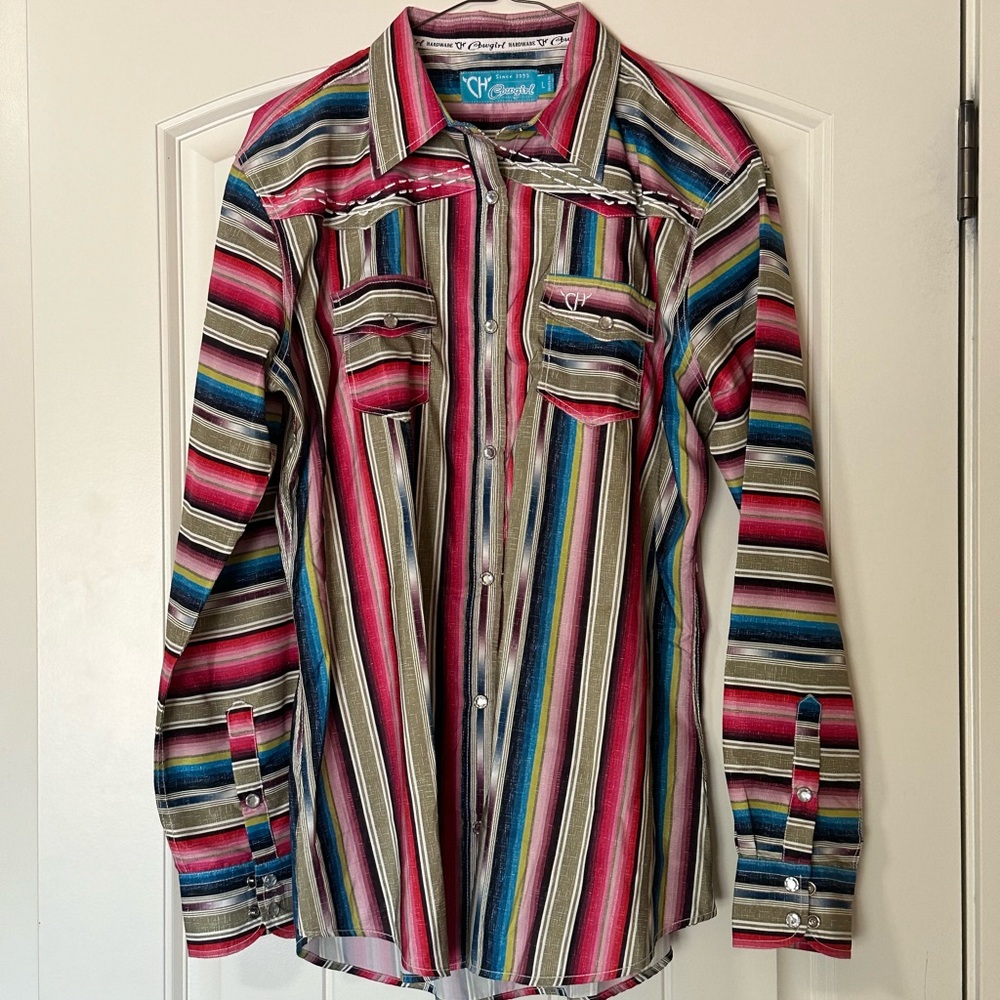 Cowgirl Hardware Large Shirt